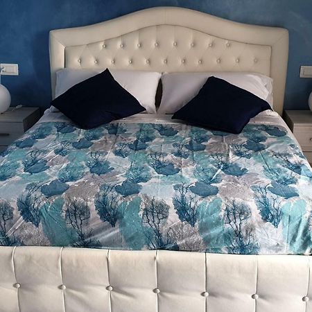 A Un Passo Dal Mare Bed & Breakfast Agropoli Bagian luar foto