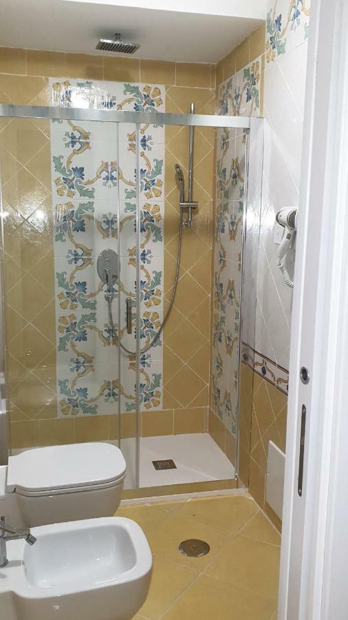 A Un Passo Dal Mare Bed & Breakfast Agropoli Bagian luar foto